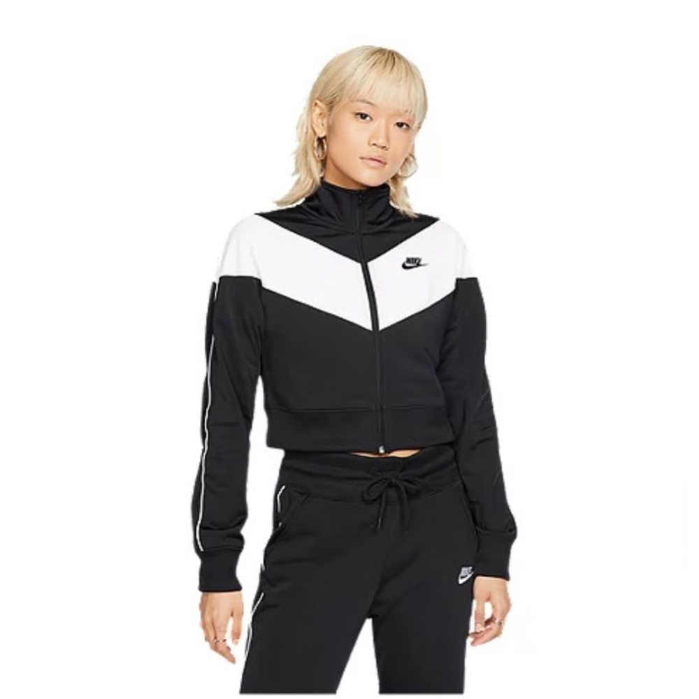 Nike Sportswear Heritage Women’s Cropped Full Zip Track Jacket - Size XL